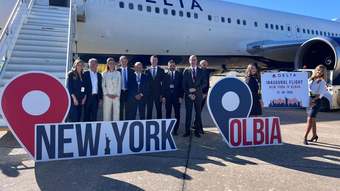 L’arrivo del primo volo New York-Olbia