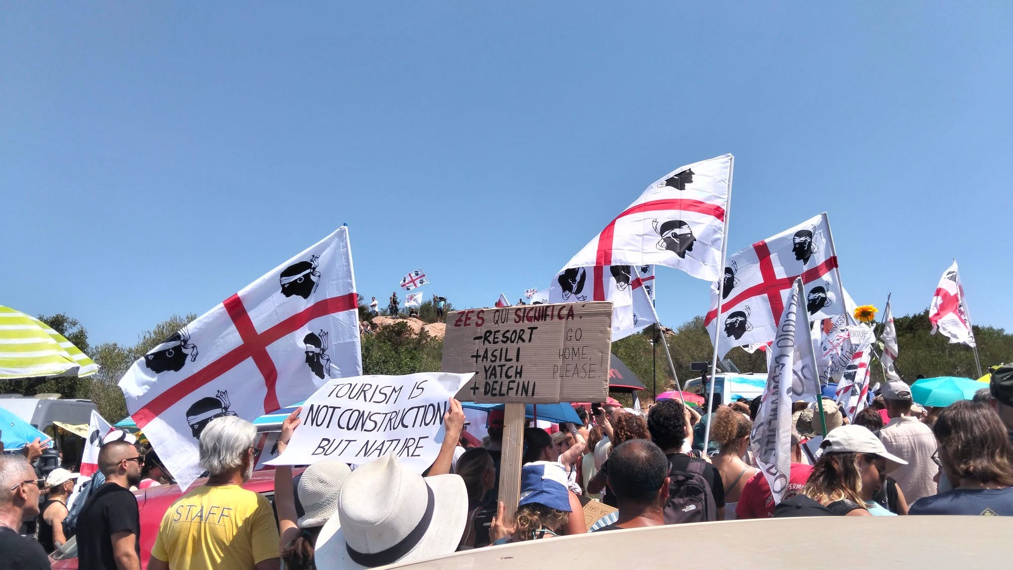 La manifestazione di oggi a Cala Finanza