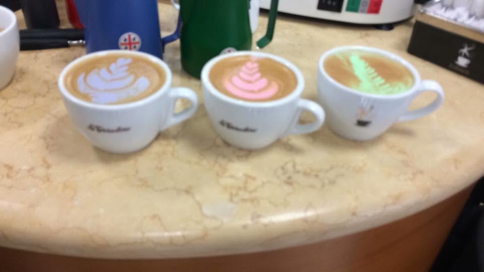 Cappuccini di barista professionale