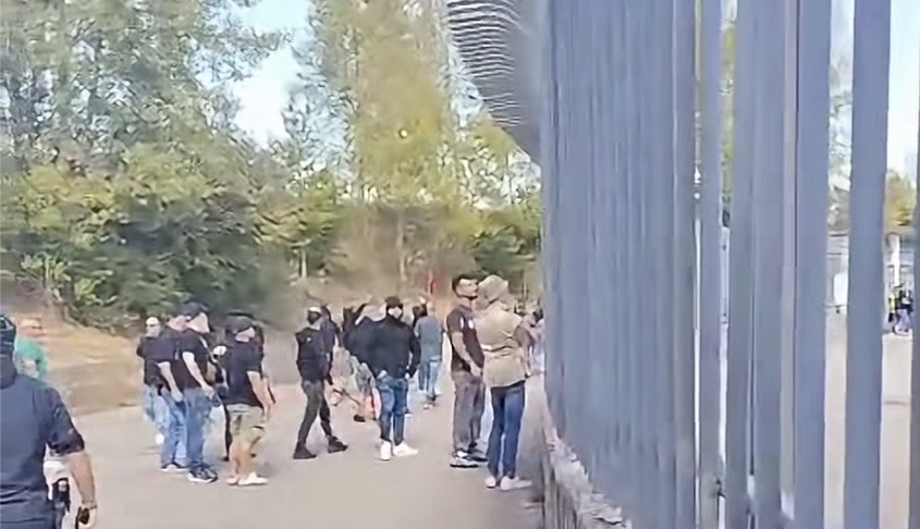 Un’immagine tratta dal video pubblicato dal giornalista