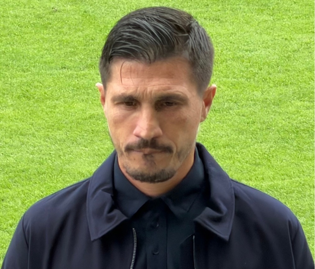 L’allenatore del Cagliari, Fabio Pisacane